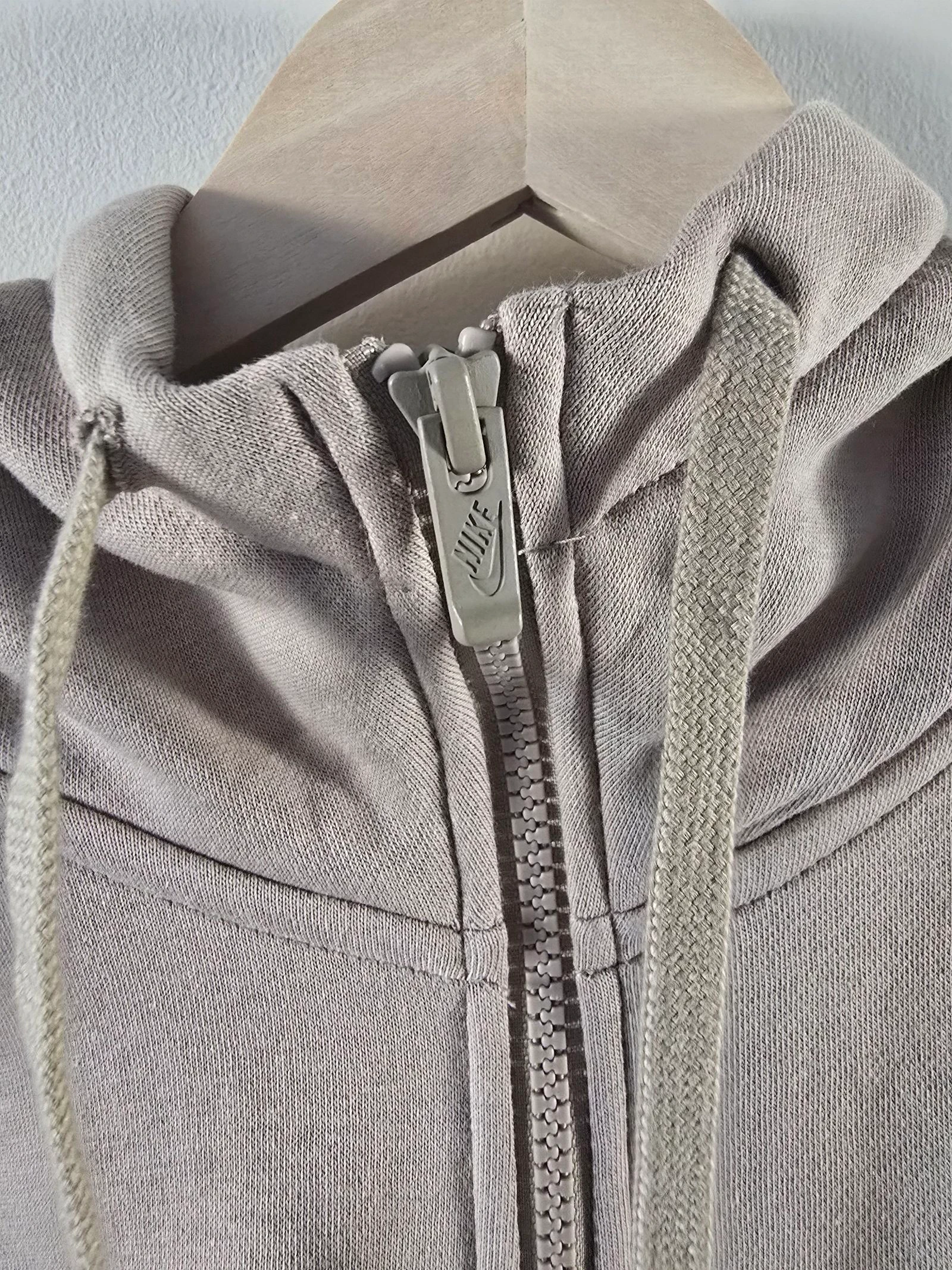 Sudadera Nike Bege com Zíper - Tamanho M (Nova com etiquetas) – photo 7